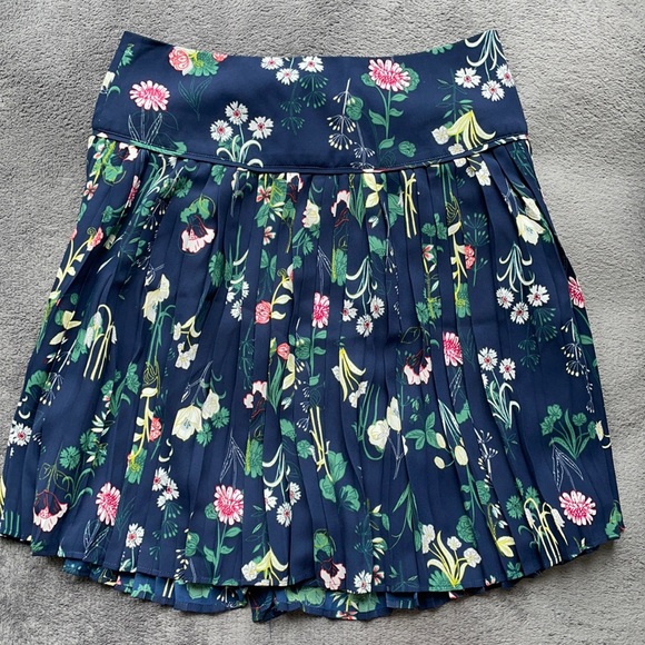 Loft Valley Floral Skirt - Picture 3 of 6